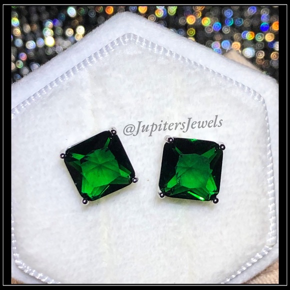 None Jewelry - 18k white gold simulated emerald brilliant square cut princess stud earrings